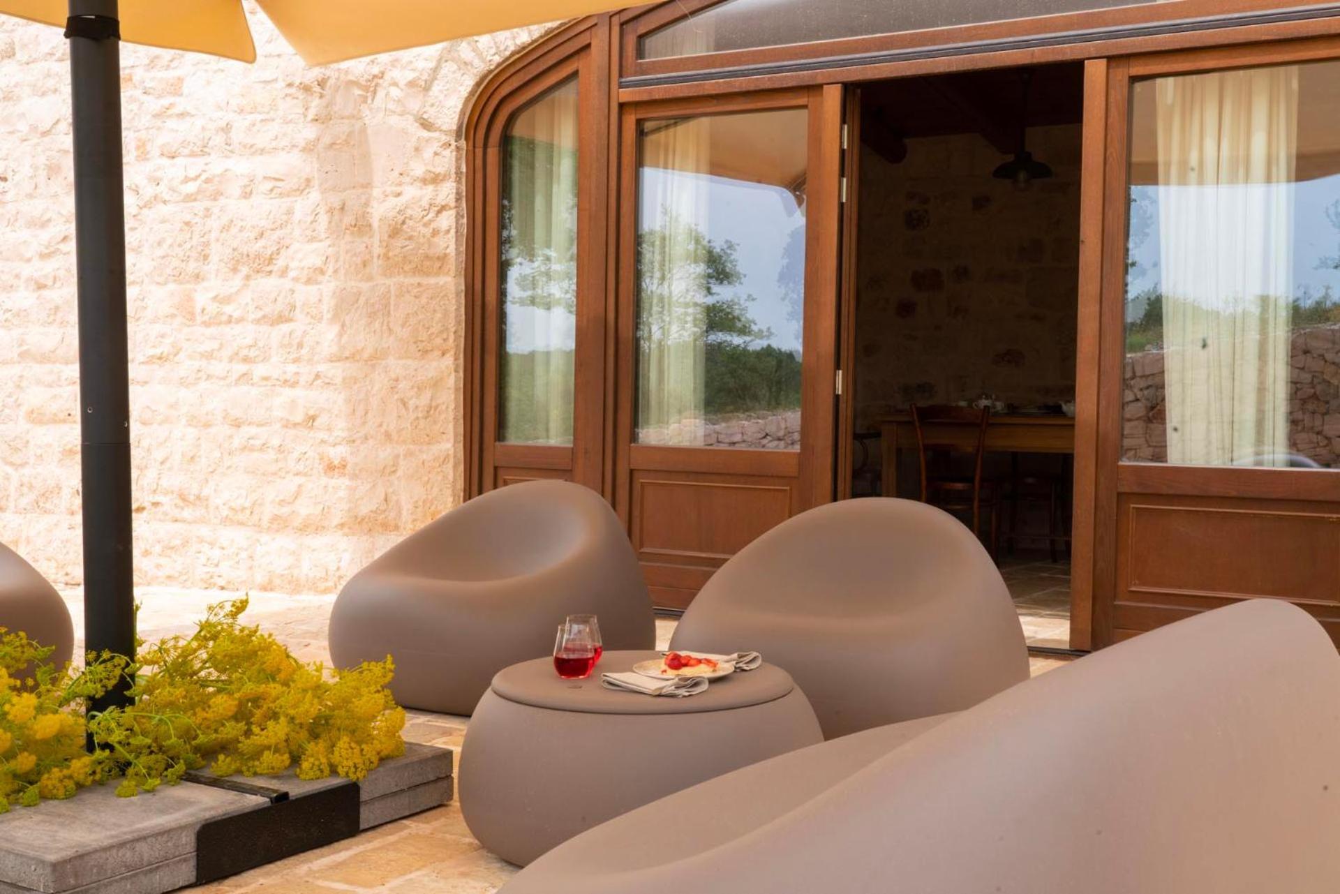 Villa Donnapaola Modern Farm à Altamura Extérieur photo